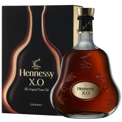 Hennessy X.O (700ml / ABV: 40%)
